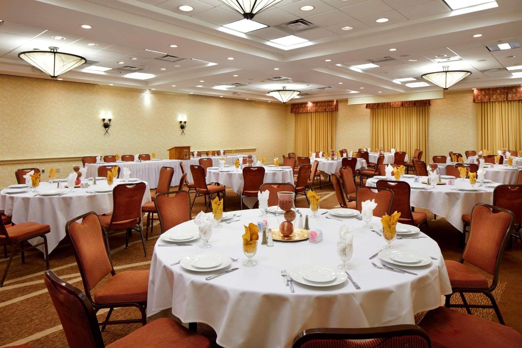 Hilton Garden Midtown Hotel 3*